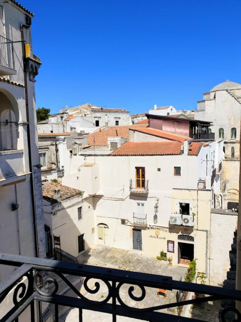 Suite Rotari - Affitti Brevi Italia Monte SantʼAngelo Buitenkant foto