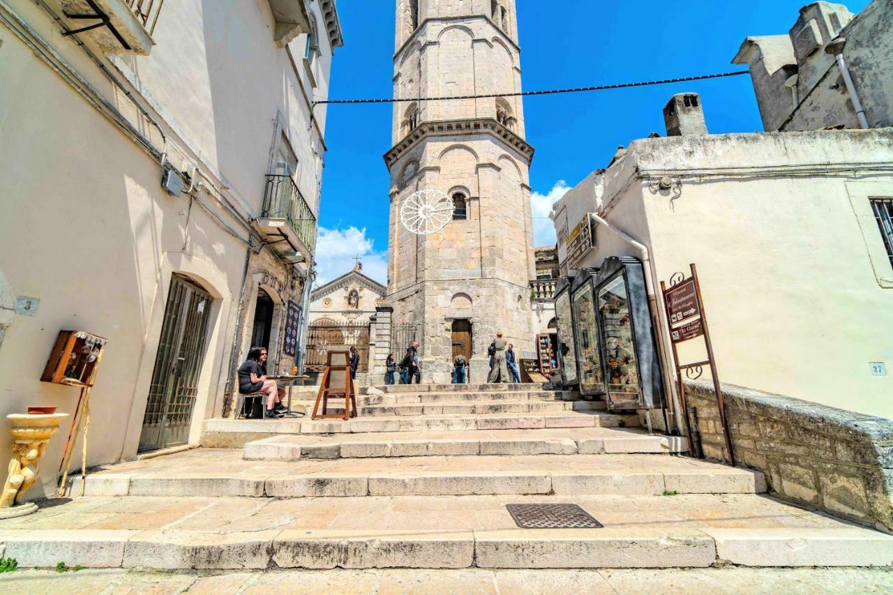 Suite Rotari - Affitti Brevi Italia Monte SantʼAngelo Buitenkant foto